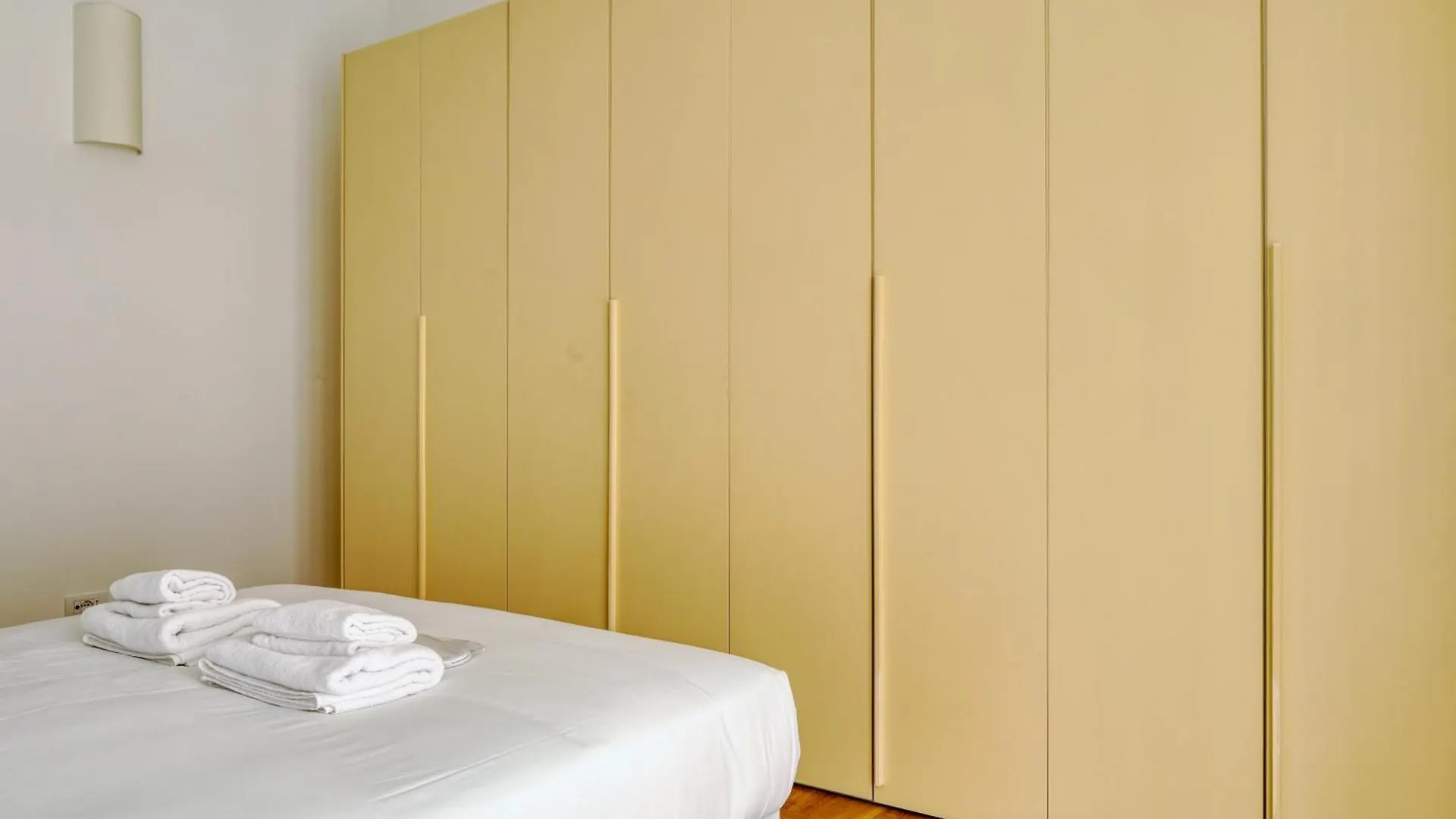 Just Urban Stays - Bright And Beautiful Apartment - Corso Genova Μιλάνο